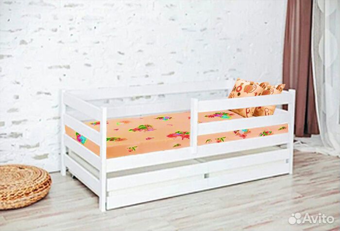 Кроватка детская высокий борт из натурального дере