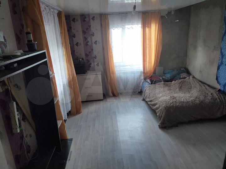 Дом 53,3 м² на участке 9,25 га