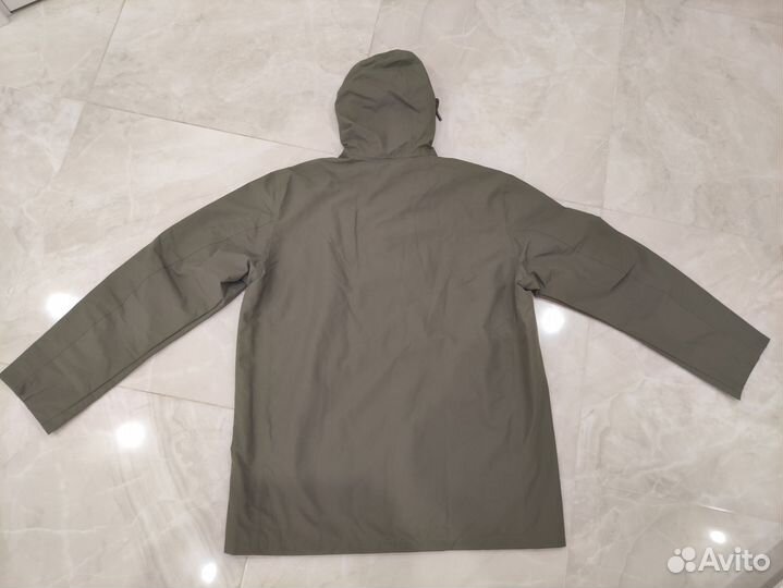 Куртка новая