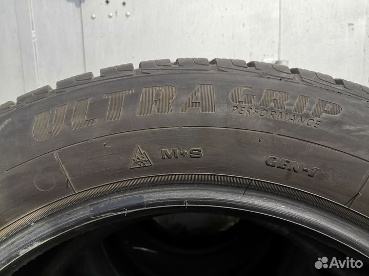 Goodyear UltraGrip Performance+ SUV 215/65 R17 99V