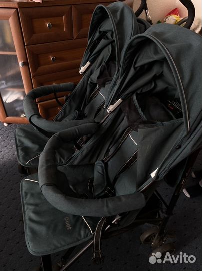 Коляска двойная