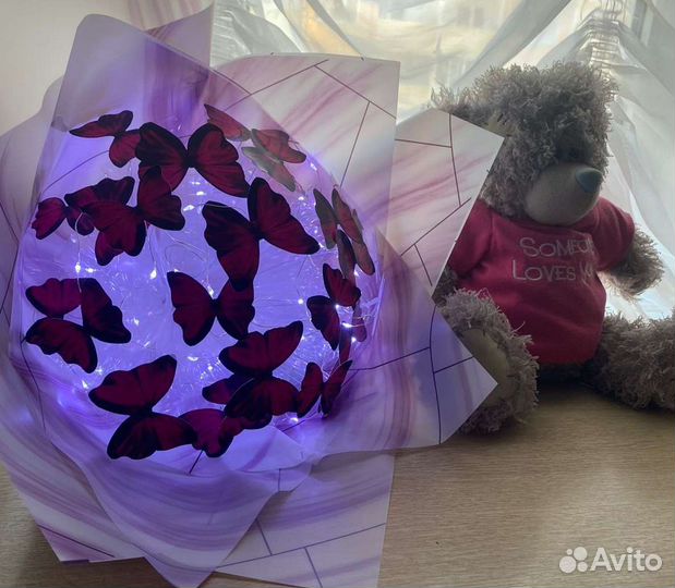 Букет из бабочек светящийся