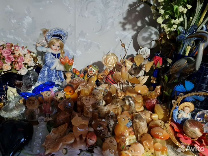 Статуэтки из камня селинит