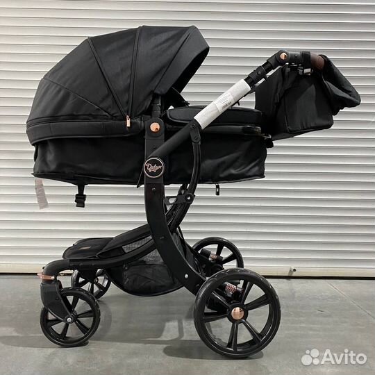 Коляска для новорожденных