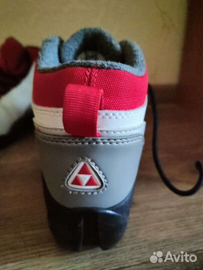 Лыжные ботинки fisher