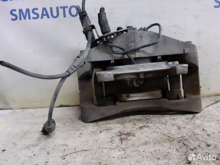 Суппорт передний правый Audi Allroad C6 3.2