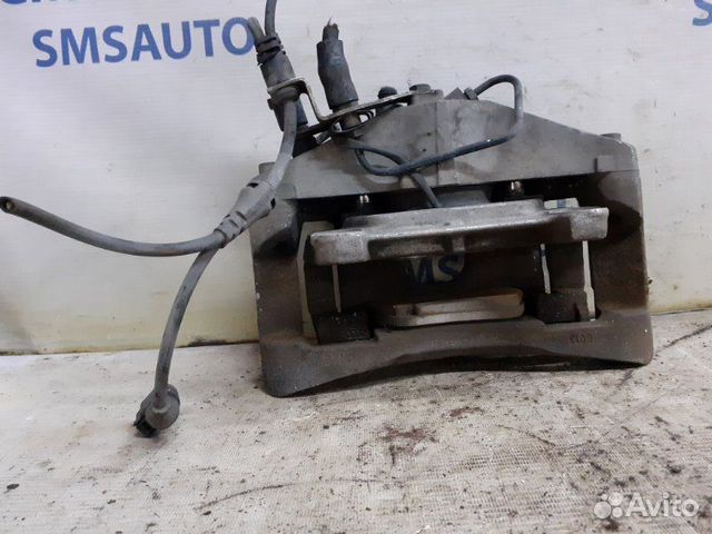 Суппорт передний правый Audi Allroad C6 3.2