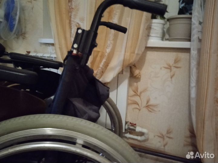 Инвалидная коляска с электроприводом