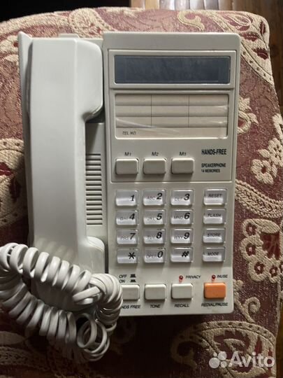 Телефон б/у