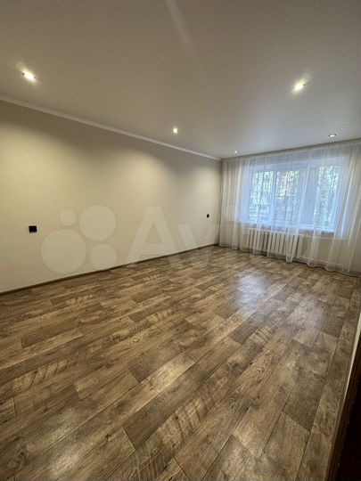 3-к. квартира, 75 м², 2/9 эт.