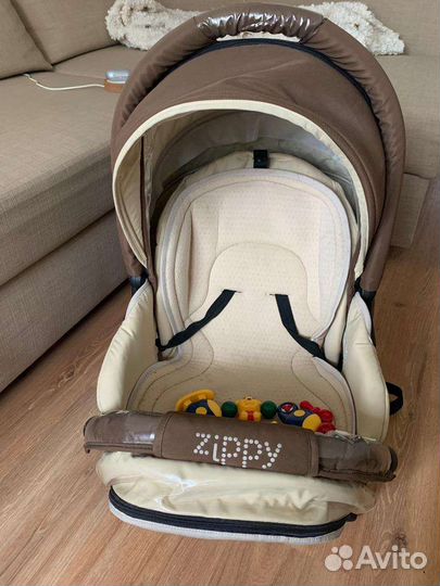 Коляска детская zippy 2 в 1