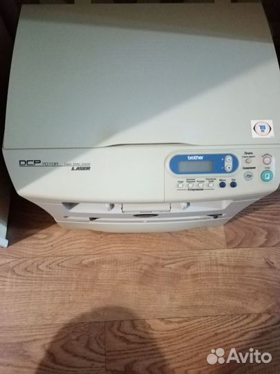 Мфу Brother dcp-7010r