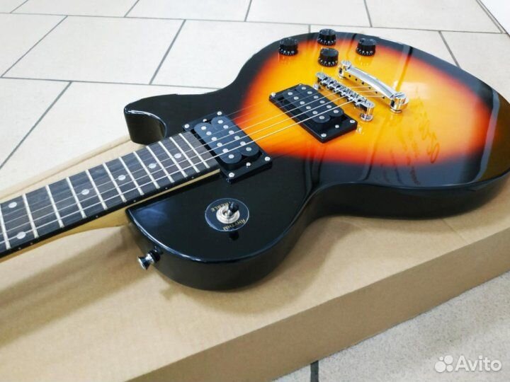 Новая Электрогитара Les Paul Rocket Lp-1 Sb 39