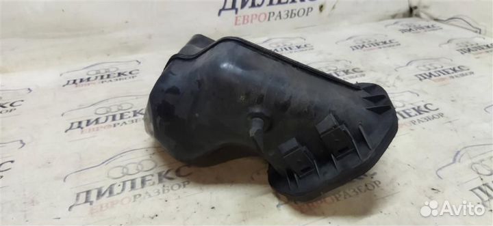Воздухозаборник (наружный) Audi Q7 2005
