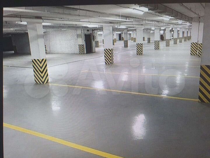 Машиноместо, 15 м²
