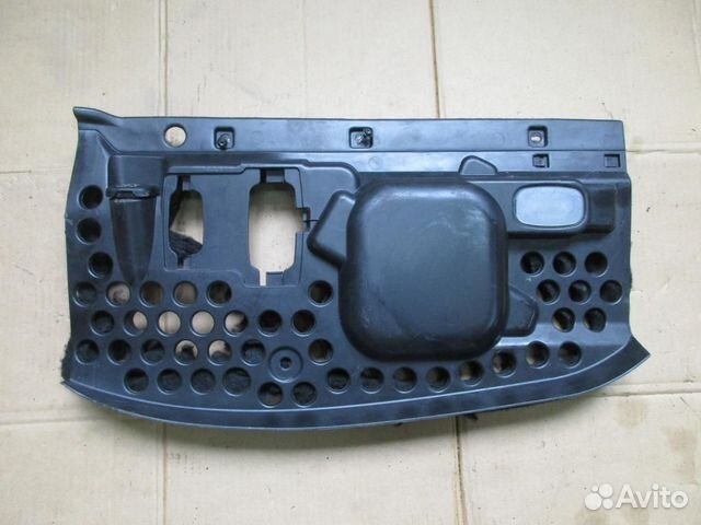 Пластик торпеды w251 R-class 272.967 2007