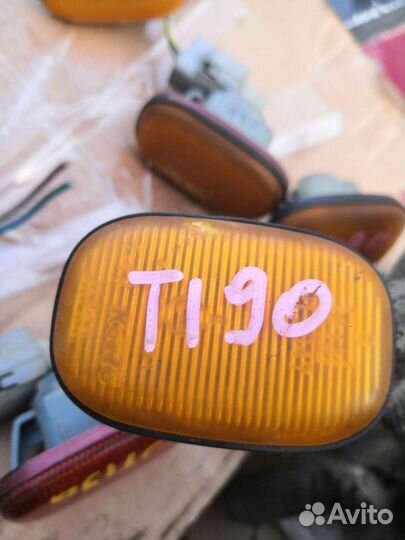 Повторитель поворотника toyota koito 1-49