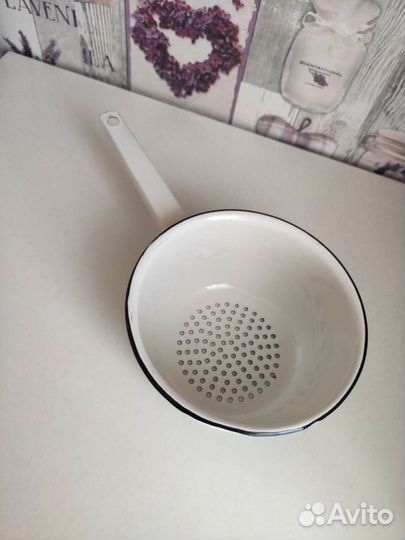 Дуршлаг эмалированный новый