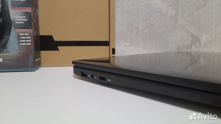 Новый ноутбук в плёнке,IPS-full HD, RAM8GB,12мес