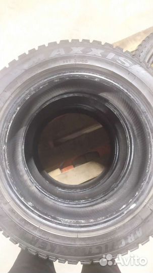 Maxxis ArcticTrekker NP3 205/55 R16