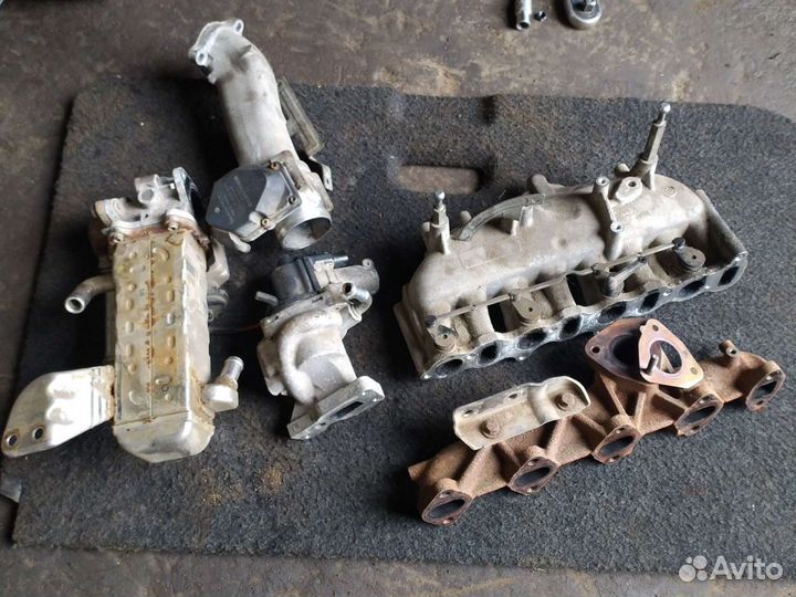 Коллектора впуск, выпуск SsangYong actyon 2 л TDI