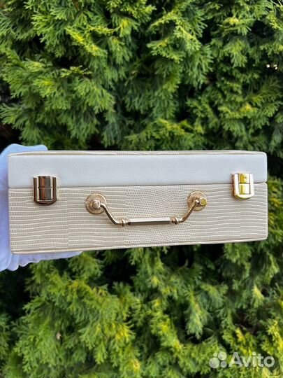 Шкатулка для украшений