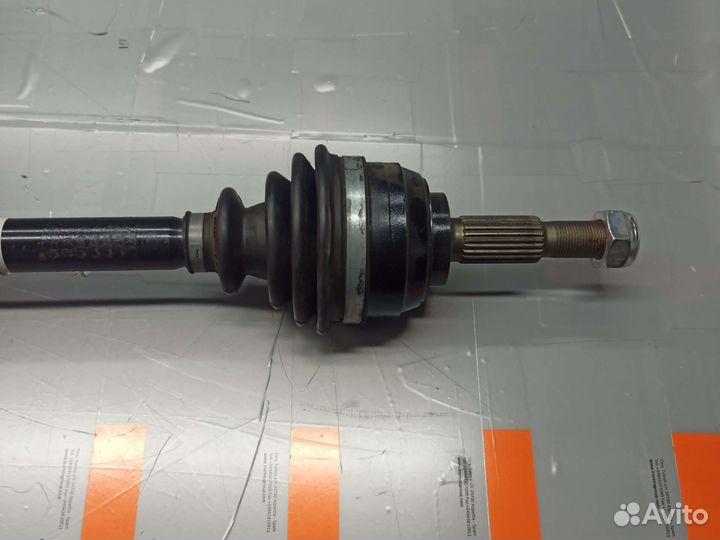 Löbro Вал приводной, передний левый