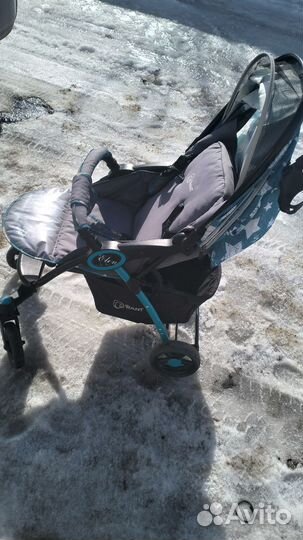 Прогулочная коляска