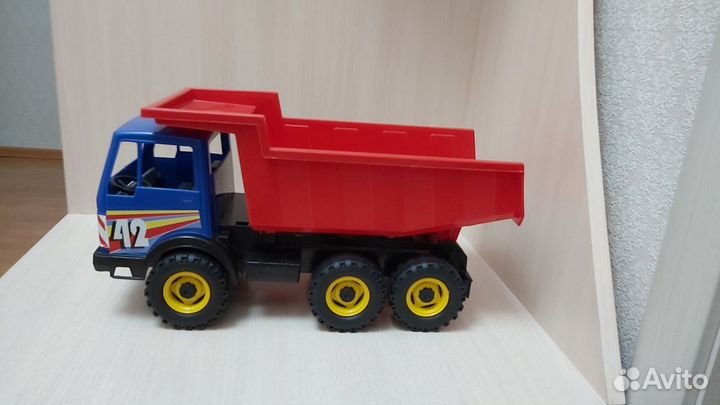 Машинка игрушка новая грузовик