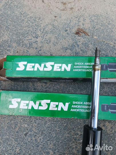 Стойки для Нексии почти новые