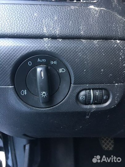 Регулировка света фар на Volkswagen Jetta 6