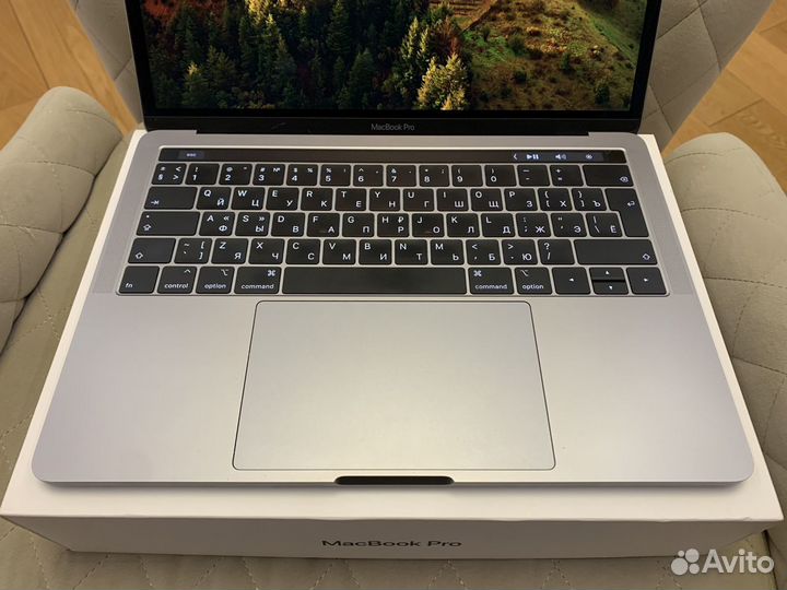 Macbook pro 13 2018 touch bar