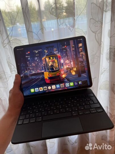 iPad Pro 11 M2 256GB Celluar+Wi-Fi