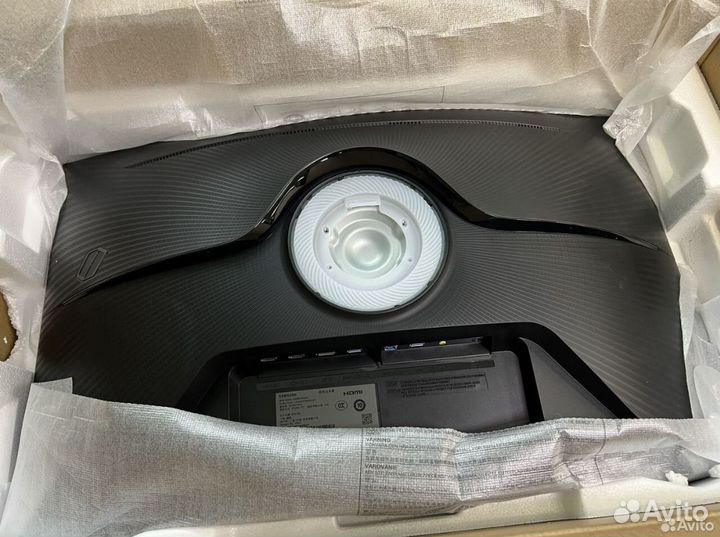 Samsung odyssey neo g7 (s32bg750nc)