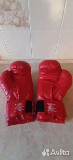Боксерские перчатки 12oz кожа, щитки, защита, футы