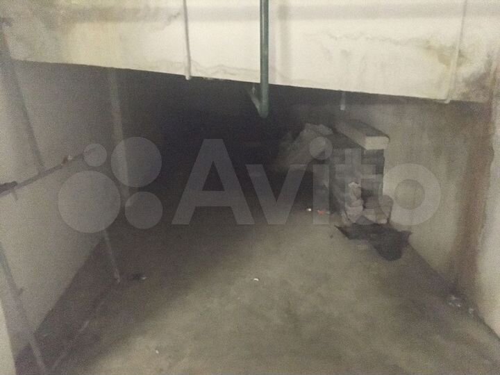 Машиноместо, 12 м²