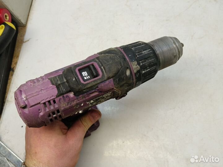 Шуруповёрт Км-Атом с дефектом