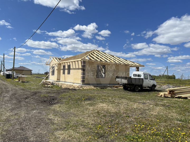 Дом 77 м² на участке 7 сот.