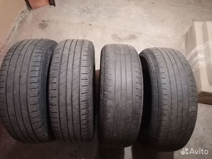 Kumho Crugen HP51 235/65 R17