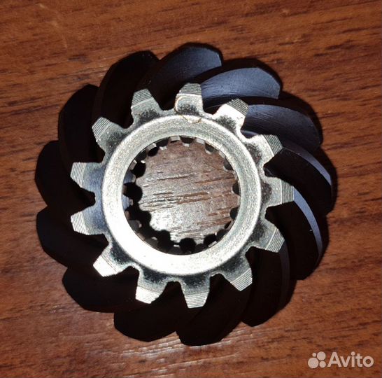 Шестерня пиньон Yamaha F50-60