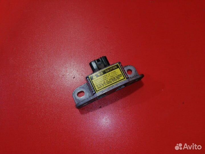 Датчик курсовой устойчивости Lexus Rx300 MCU15