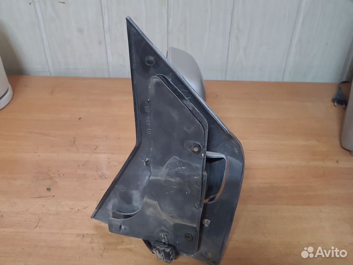 Зеркало левое Мерседес Вито 638