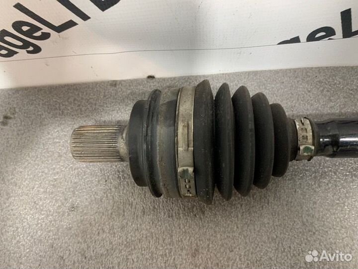 Привод передний правый Mercedes-Benz Glc-Class