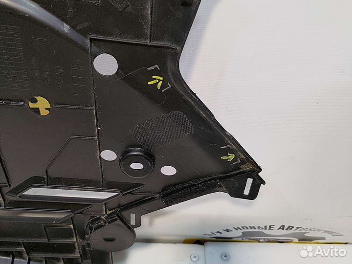 Крышка двигателя правая Geely Tugela