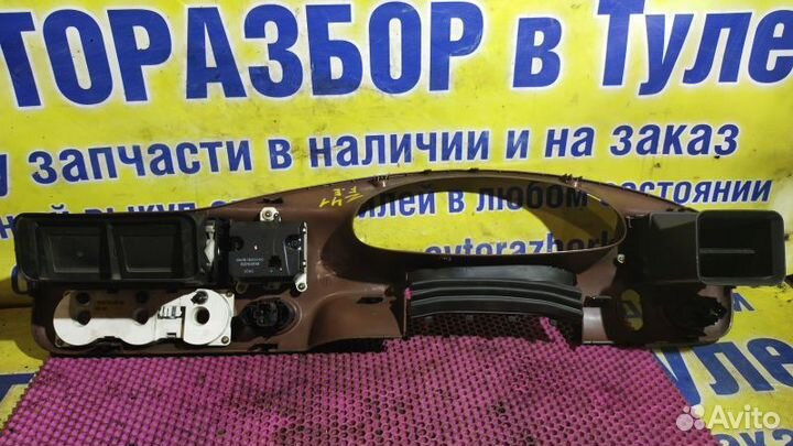 Накладка щитка приборов Ford Escort