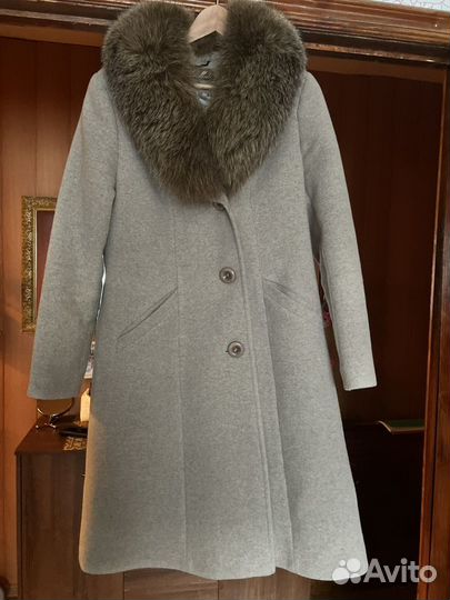 Пальто зимнее с мехом
