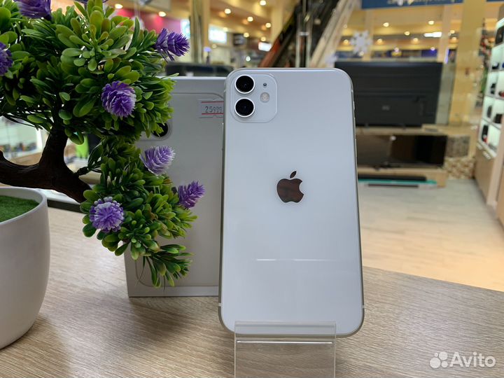 iPhone 11, 128 ГБ