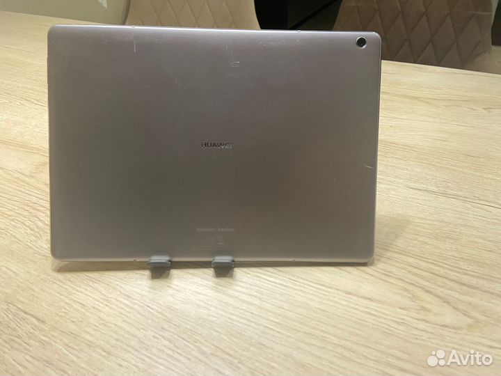 Планшет MediaPad M3 lite 10