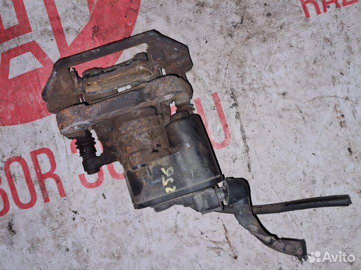 Суппорт задний правый Volvo S80 B8444S 2010