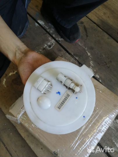 Топливный модуль в сборе.опель зафира в